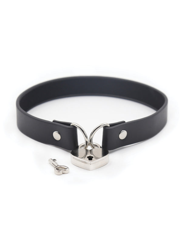 Collar w/Heart Lock